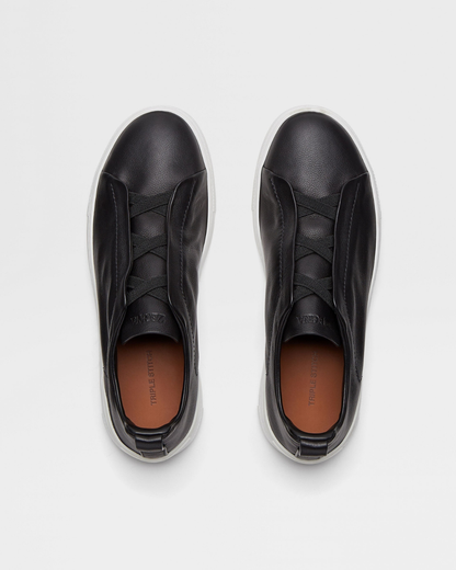Triple sneaker - Black / White Sole