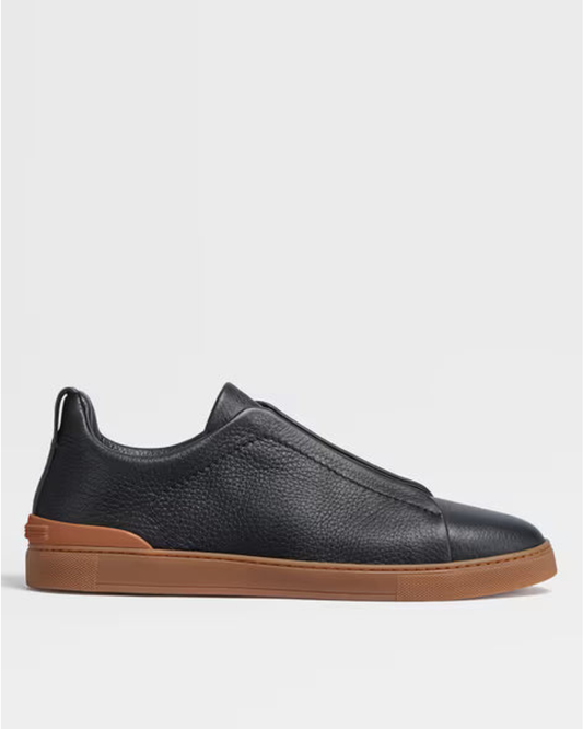 Triple — Black / Gum Sole