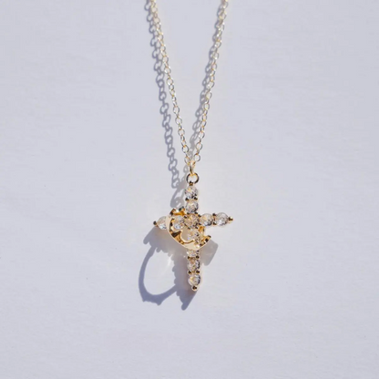 Collar de cruz con corona de fe