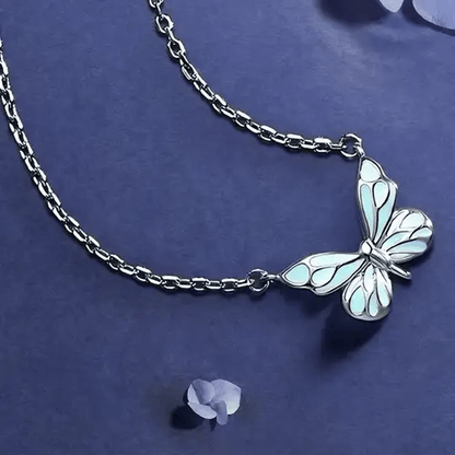 Collar Mariposa Azul Radiante