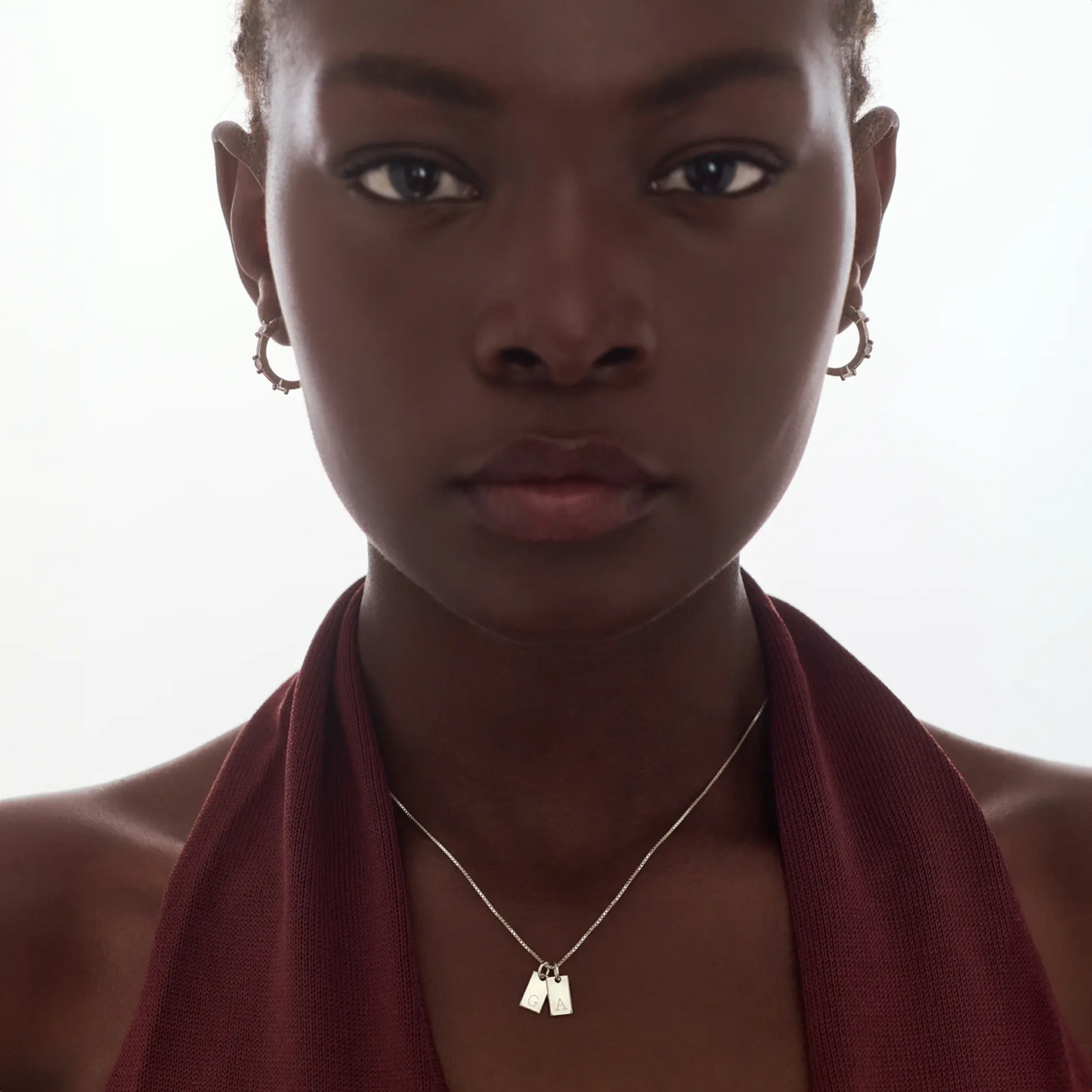 Willow Graviertes Initialen-Halsband