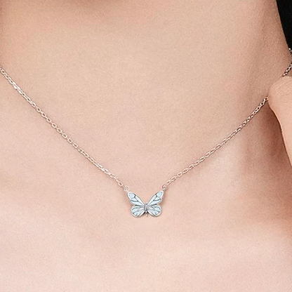 Collar Mariposa Azul Radiante