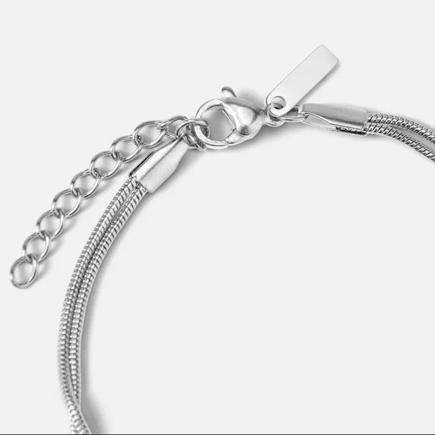 Ikuinen Solmu -rannekoru